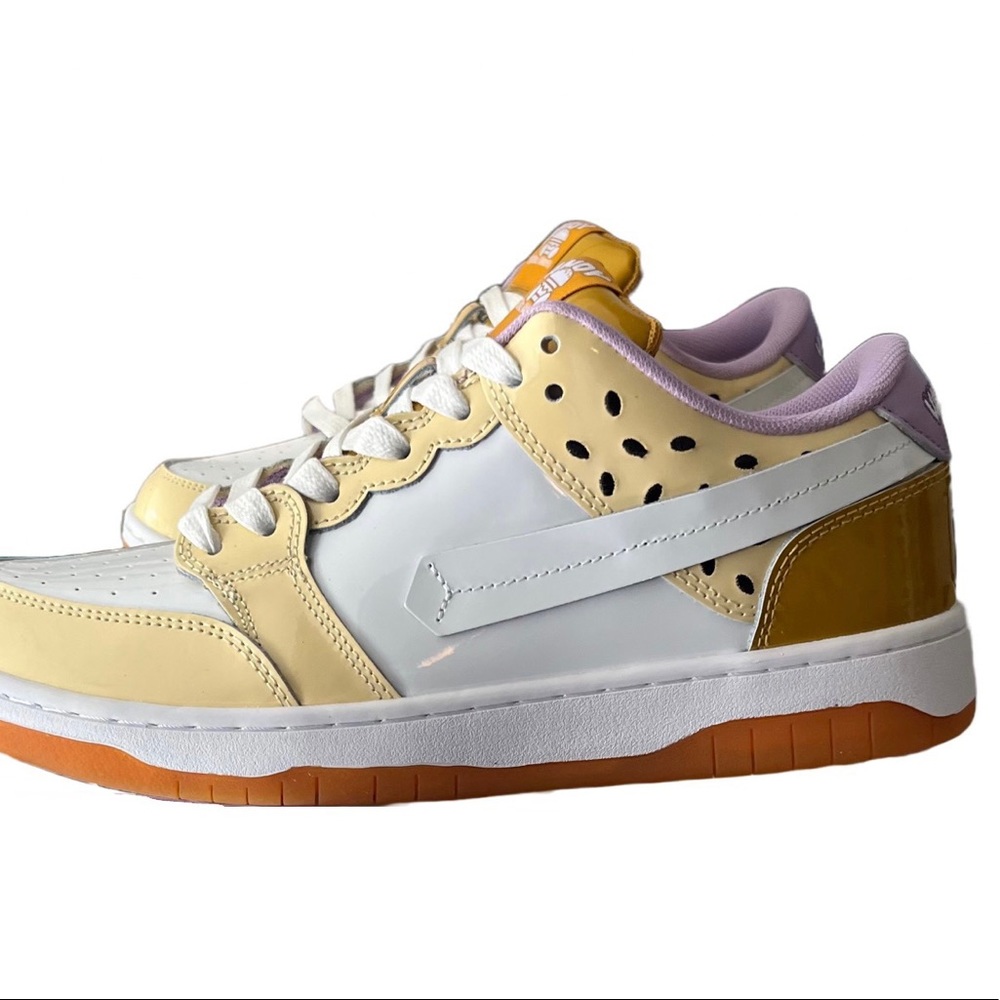 Vandy The Pink “Rice” Dunks Mens Size 9 NIB